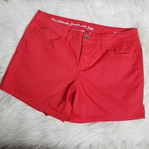 Signature Studio Coral Shorts Size‎ 16